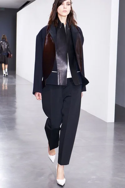 Look 8